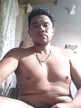 Snapshot of Luk909090 chatting on 05-15-26, 10:33 Luk909090 online show from 05-15-26, 10:33