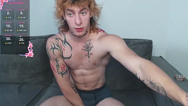 Snapshot of Brendan__Piks chatting on 10-14-25, 10:27 Brendan Piks online show from 10-14-25, 10:27