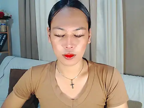 Snapshot of Savanna_White chatting on 06-18-26, 06:02 Savanna White online show from 06-18-26, 06:02