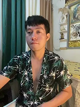 xshyboyx online show from 07-04-26, 11:49