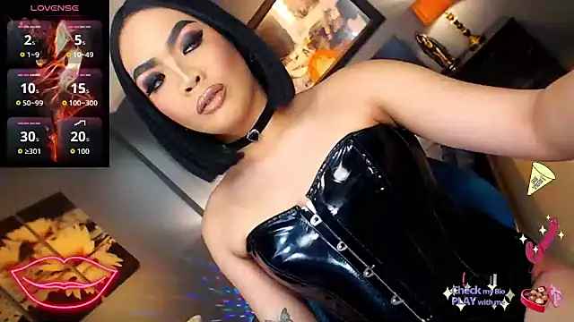 FridaHumphrey online show from 09-25-25, 05:27