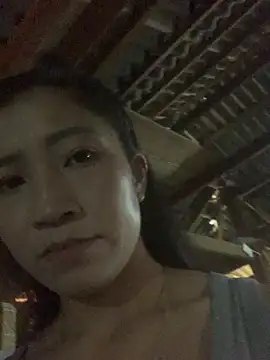 Snapshot of ThiHa003 chatting on 10-25-25, 02:19 ThiHa003 online show from 10-25-25, 02:19