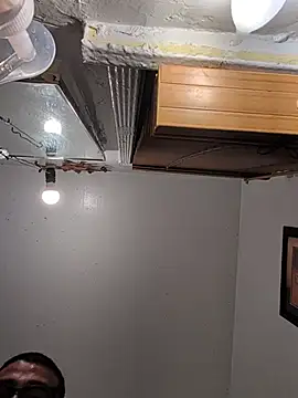 Cnutt310 online show from 02-10-26, 01:53