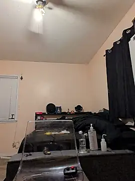 Cnutt310 online show from 04-01-26, 01:23