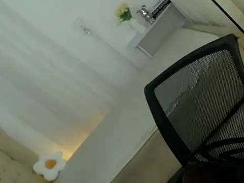 Snapshot of Aviana_Xxx12 chatting on 12-19-25, 09:27 Aviana Xxx12 online show from 12-19-25, 09:27