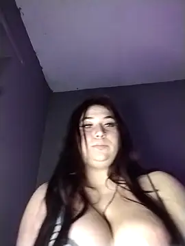 Snapshot of Crystal_zane chatting on 10-11-25, 10:08 Crystal zane online show from 10-11-25, 10:08