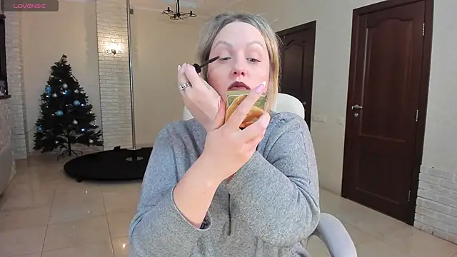 MariemLui online show from 01-13-26, 01:49