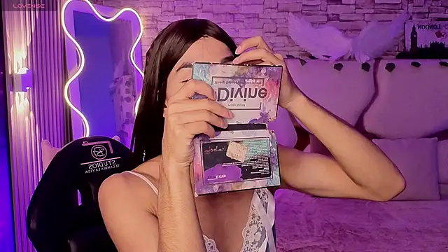 LIHIAN TAY online show from 02-20-26, 12:27