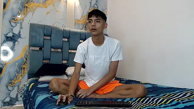 PRETTY SEX1 online show from 12-20-25, 01:18