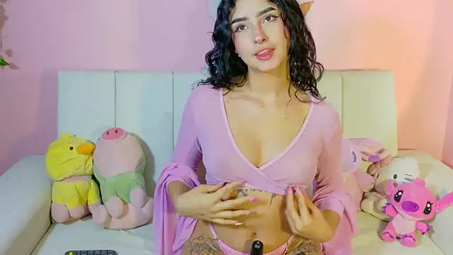 Snapshot of RosseMelody chatting on 09-25-25, 04:05 RosseMelody online show from 09-25-25, 04:05