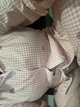 sexyriya     online show from 10-22-25, 05:02