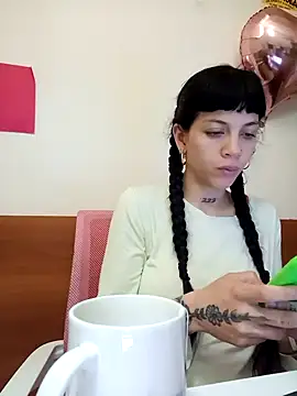 Paula Alameda online show from 10-08-25, 11:24