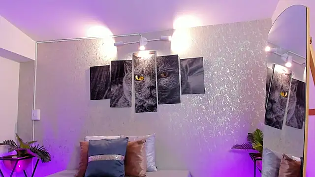 Snapshot of nils_saint chatting on 10-25-25, 04:09 nils saint online show from 10-25-25, 04:09