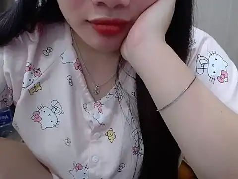 Snapshot of Zhi__2k6 chatting on 09-13-25, 05:13 Zhi 2k6 online show from 09-13-25, 05:13