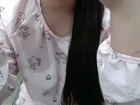 Snapshot of Zhi__2k6 chatting on 09-28-25, 05:07 Zhi 2k6 online show from 09-28-25, 05:07