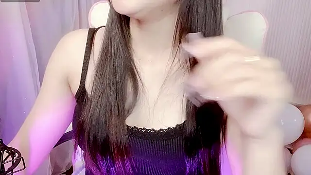 Snapshot of kemybaby chatting on 04-21-26, 01:53 kemybaby online show from 04-21-26, 01:53