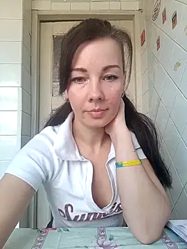 Snapshot of Adeline3302 chatting on 03-15-26, 02:01 Adeline3302 online show from 03-15-26, 02:01