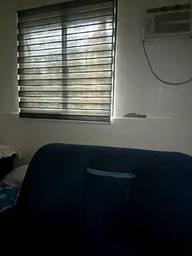 Snapshot of urasianlady chatting on 11-14-25, 12:42 urasianlady online show from 11-14-25, 12:42