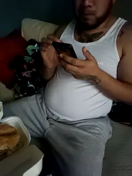 Snapshot of bellylova chatting on 02-19-26, 04:14 bellylova online show from 02-19-26, 04:14