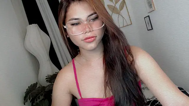Snapshot of PrettyBlythes_TS chatting on 06-02-26, 03:19 PrettyBlythes TS online show from 06-02-26, 03:19
