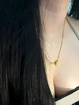 Nancy68 online show from 10-26-25, 08:20