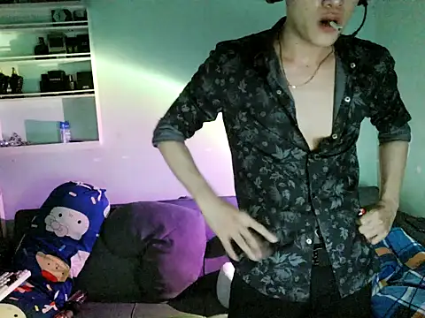 Snapshot of boyhigh1997 chatting on 02-17-26, 07:16 boyhigh1997 online show from 02-17-26, 07:16