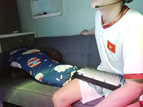 Snapshot of boyhigh1997 chatting on 02-23-26, 05:54 boyhigh1997 online show from 02-23-26, 05:54