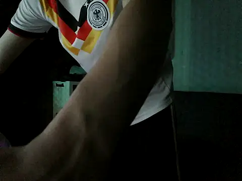 Snapshot of boyhigh1997 chatting on 03-13-26, 06:58 boyhigh1997 online show from 03-13-26, 06:58