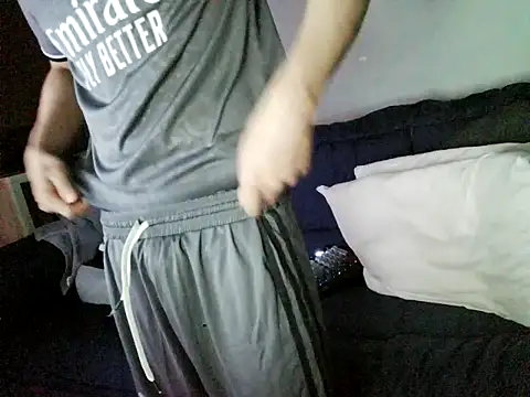 Snapshot of boyhigh1997 chatting on 03-20-26, 10:31 boyhigh1997 online show from 03-20-26, 10:31