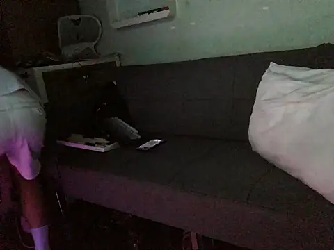 Snapshot of boyhigh1997 chatting on 03-28-26, 07:13 boyhigh1997 online show from 03-28-26, 07:13