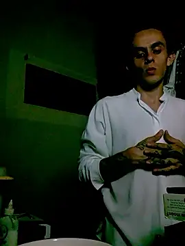 Snapshot of anaboleyn chatting on 02-07-26, 01:20 anaboleyn online show from 02-07-26, 01:20