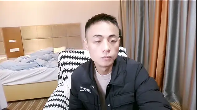 Snapshot of Tsia-Die chatting on 11-18-25, 01:44 Tsia-Die online show from 11-18-25, 01:44