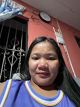 Snapshot of princess_janine chatting on 05-23-26, 04:33 princess janine online show from 05-23-26, 04:33
