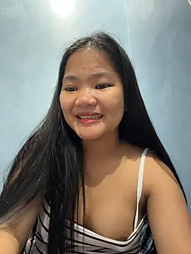Snapshot of princess_janine chatting on 06-19-26, 09:46 princess janine online show from 06-19-26, 09:46