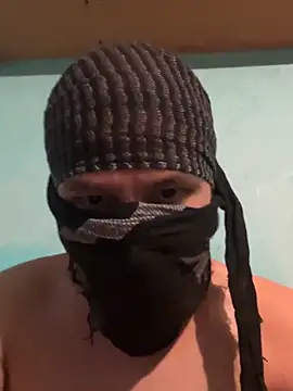 Skinny Longhair online show from 10-13-25, 08:14