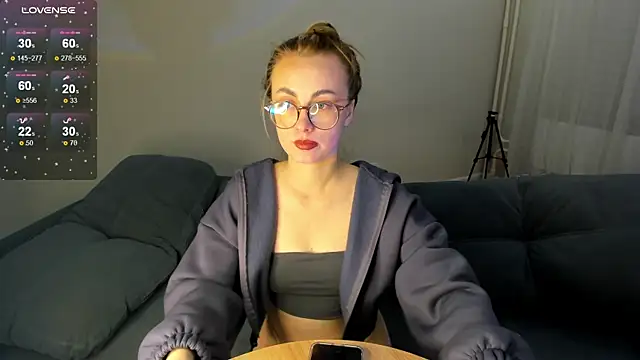 MewStella online show from 10-01-25, 09:10