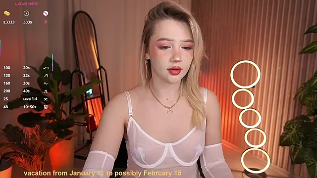 LauraWifeness online show from 01-19-26, 06:06