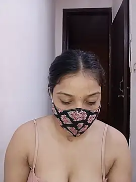 Cute Rakhi8 online show from 07-14-26, 10:21