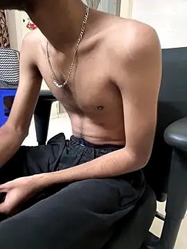 Snapshot of hoegupta chatting on 09-23-25, 09:23 hoegupta online show from 09-23-25, 09:23