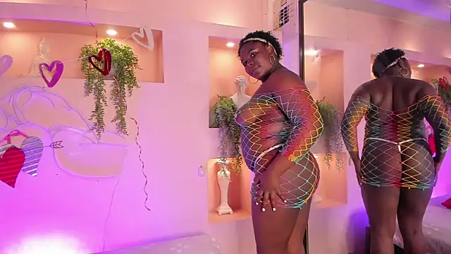 NanyMoreno online show from 02-12-26, 08:15