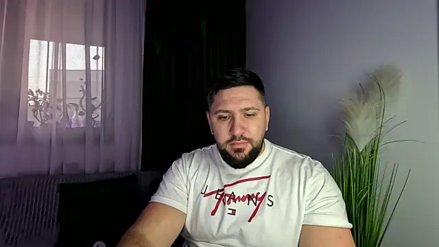 Gold Alpha Boy online show from 02-12-26, 03:18