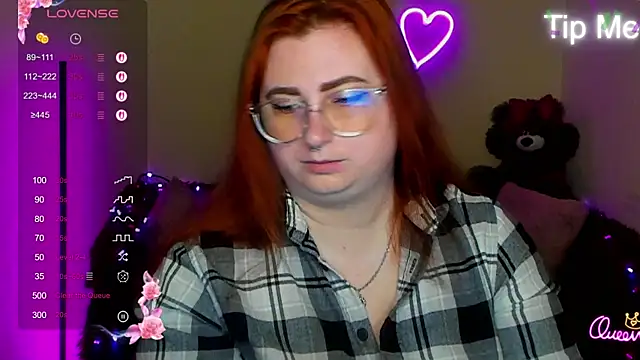 Snapshot of Alicia_love00 chatting on 04-02-26, 05:27 Alicia love00 online show from 04-02-26, 05:27