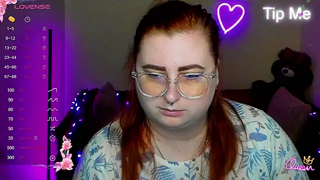 Snapshot of Alicia_love00 chatting on 04-03-26, 05:27 Alicia love00 online show from 04-03-26, 05:27