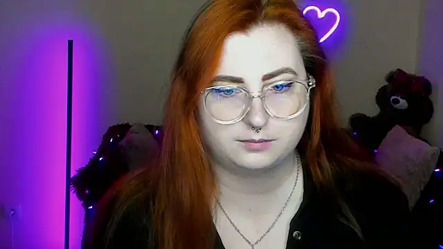 Snapshot of Alicia_love00 chatting on 04-05-26, 05:26 Alicia love00 online show from 04-05-26, 05:26