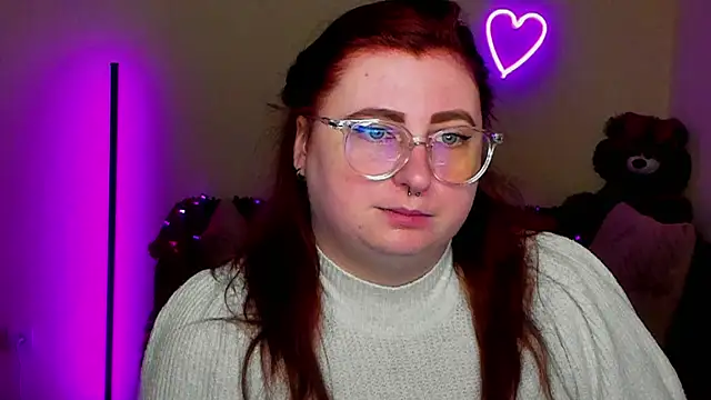 Snapshot of Alicia_love00 chatting on 04-10-26, 05:23 Alicia love00 online show from 04-10-26, 05:23