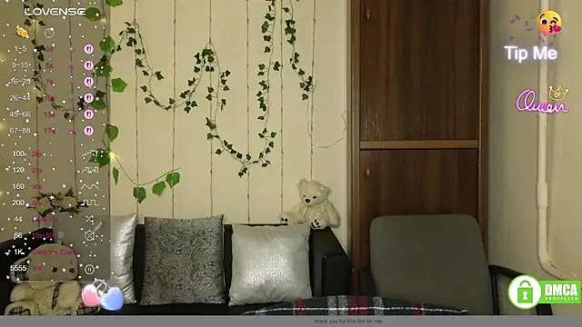 Snapshot of Alicia_love00 chatting on 04-12-26, 05:23 Alicia love00 online show from 04-12-26, 05:23