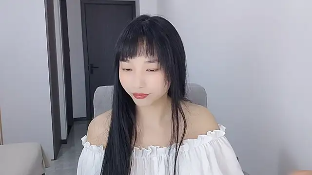 Snapshot of Lisa-3333 chatting on 10-23-25, 02:38 Lisa-3333 online show from 10-23-25, 02:38