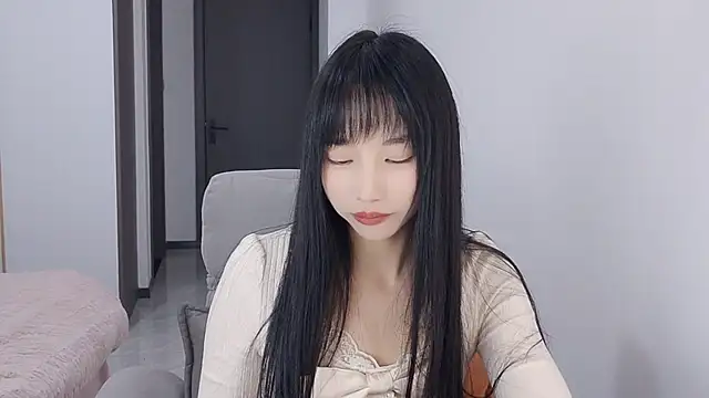 Snapshot of Lisa-3333 chatting on 11-28-25, 01:25 Lisa-3333 online show from 11-28-25, 01:25