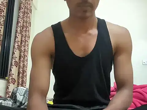 Snapshot of modelguyyy chatting on 11-16-25, 12:33 modelguyyy online show from 11-16-25, 12:33