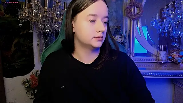 LaraBenson  online show from 04-01-26, 04:48